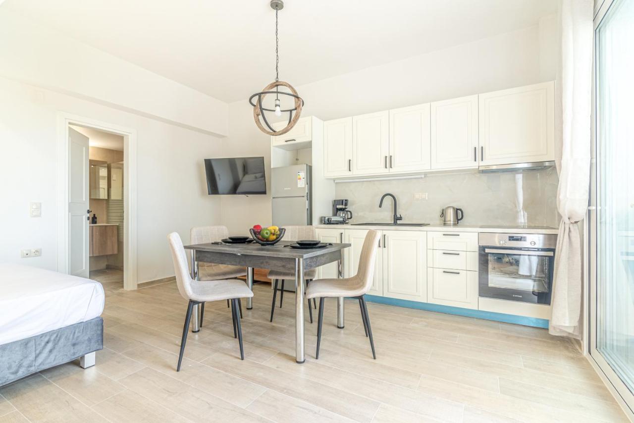 Elegant Suite 1 Near The Beach Gazi 외부 사진